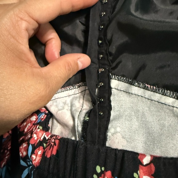 Torrid Vintage Bustier Corset Size 0 - Picture 10 of 11